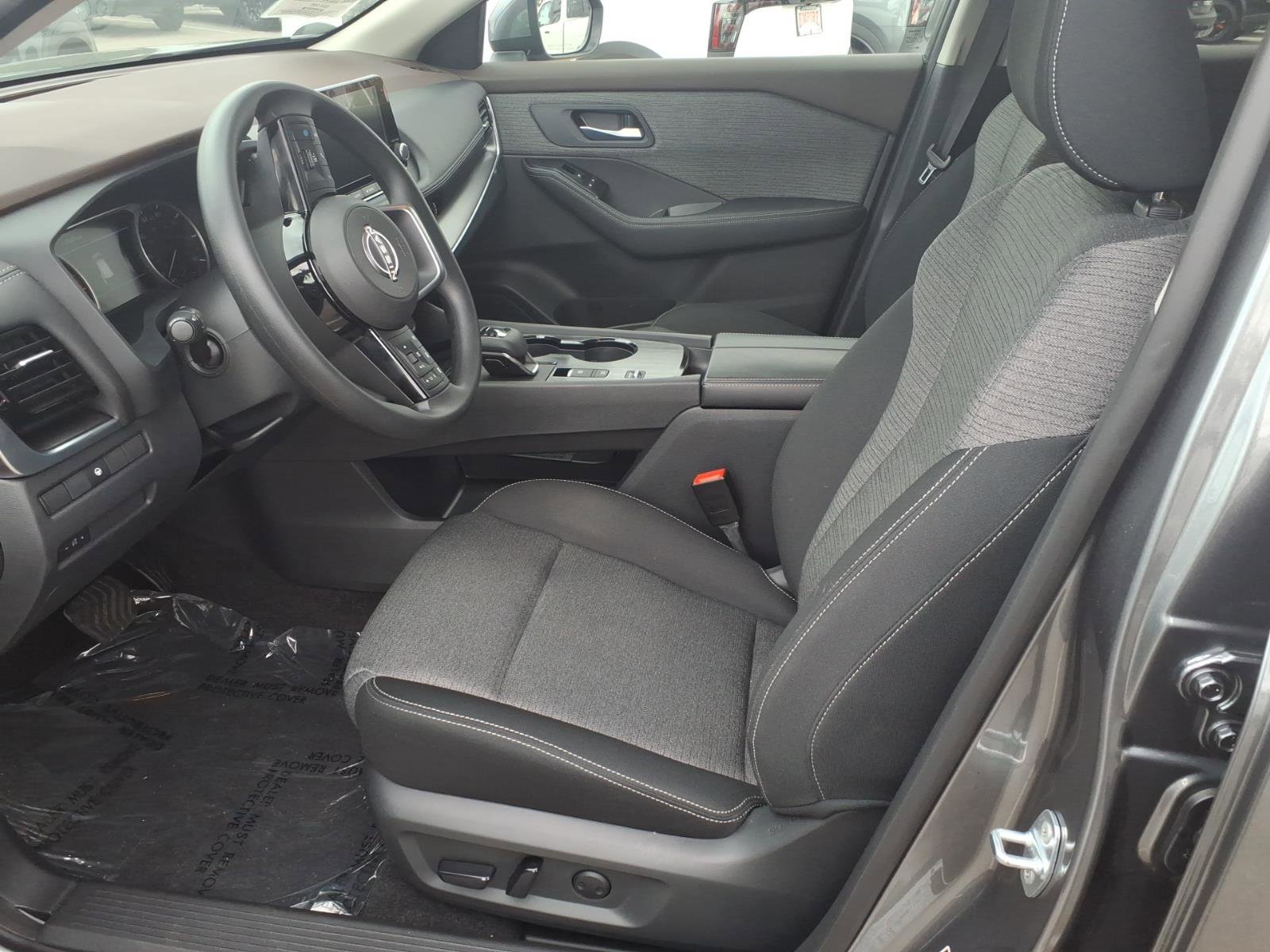 Certified 2023 Nissan Rogue SV image 13