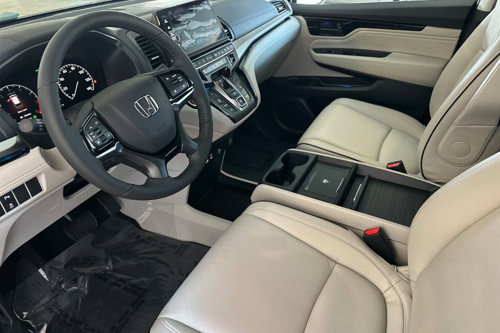 New 2026 Honda Odyssey Touring image 10