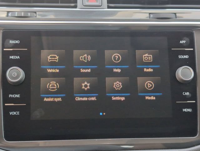 Used 2022 Volkswagen Tiguan SE FWD image 13