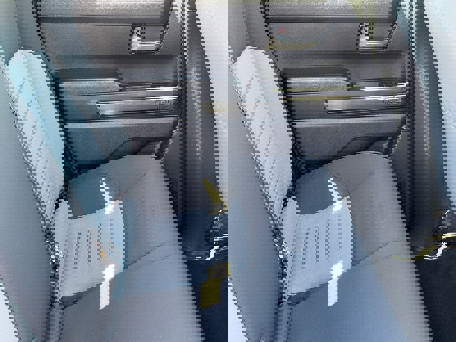 Used 2025 Toyota Tacoma TRD Off-Road AWD/4WD image 11