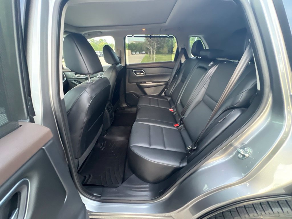 Used 2021 Nissan Rogue SV w/ Premium Package FWD image 20