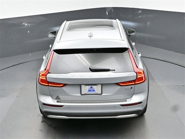 New 2026 Volvo V60 B5 Cross Country Plus w/ Protection Package Premier image 48