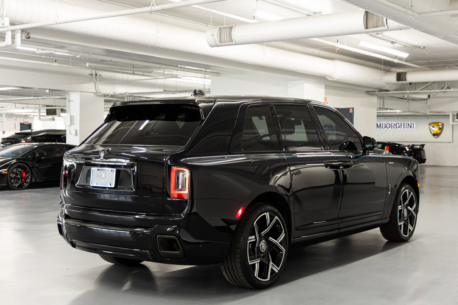 Certified 2025 Rolls-Royce Cullinan Black Badge AWD/4WD image 5