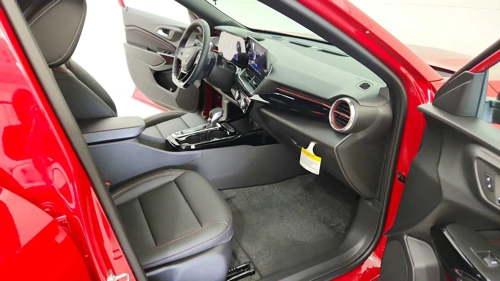 New 2026 Chevrolet Trax RS w/ Driver Confidence Package FWD image 28