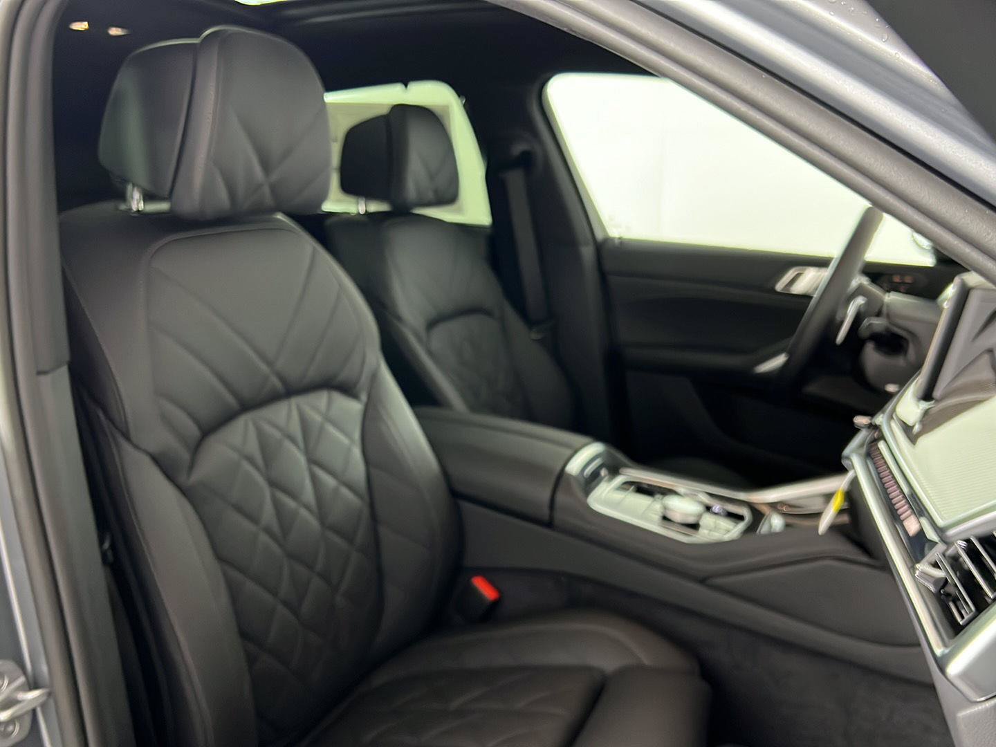 New 2027 BMW X6 M60i AWD/4WD image 27
