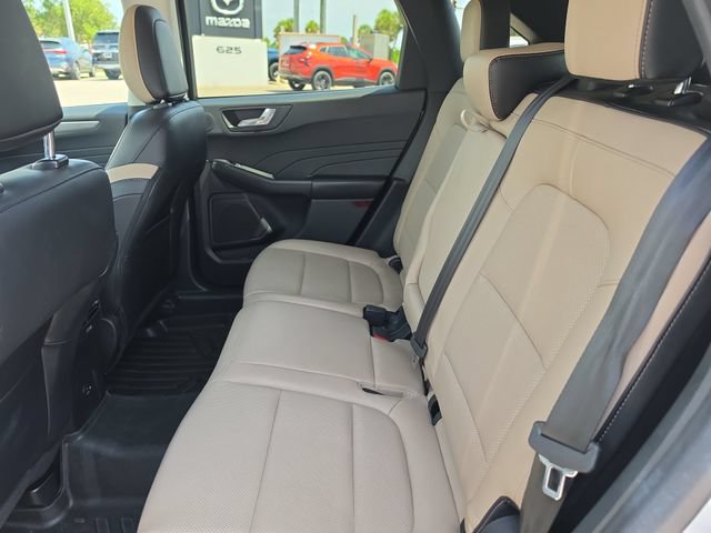 Used 2021 Ford Escape Titanium AWD/4WD image 13