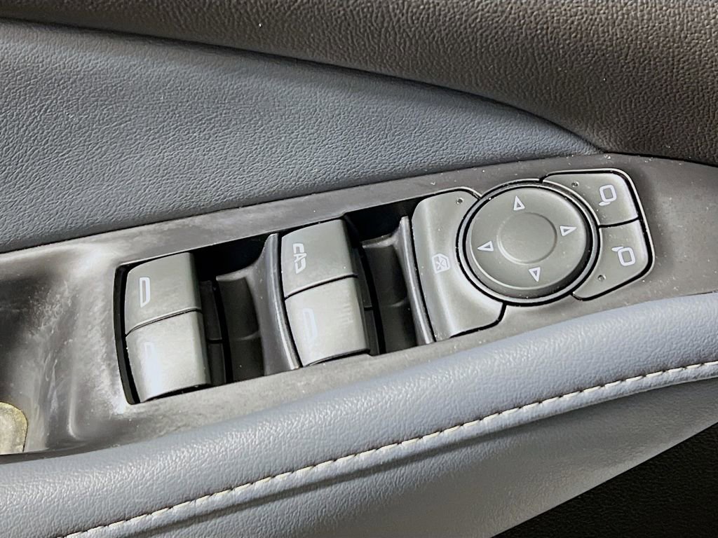 Used 2021 Buick Enclave Essence w/ LPO, Cargo Package image 16