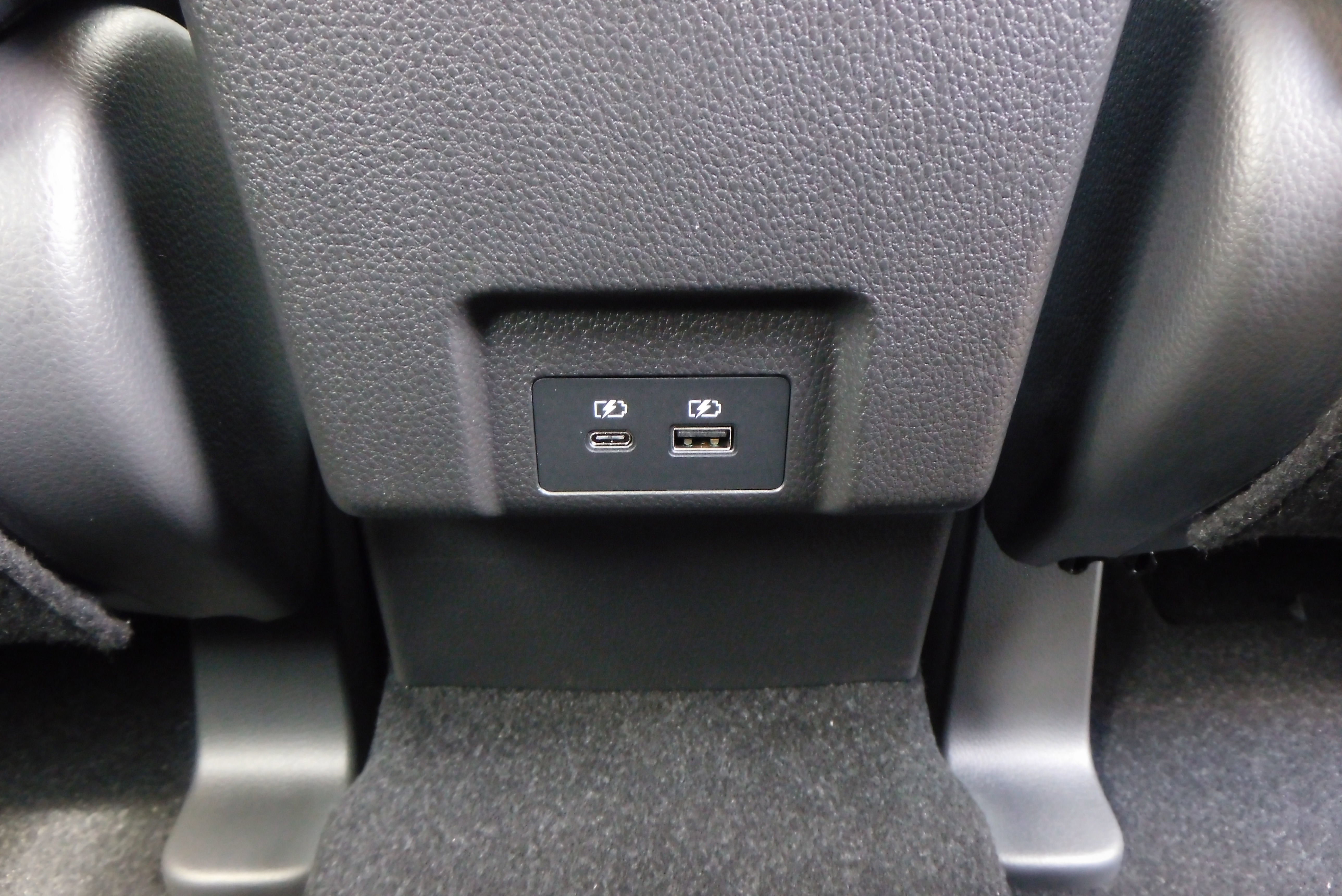 New 2025 Mitsubishi Eclipse Cross AWD image 41