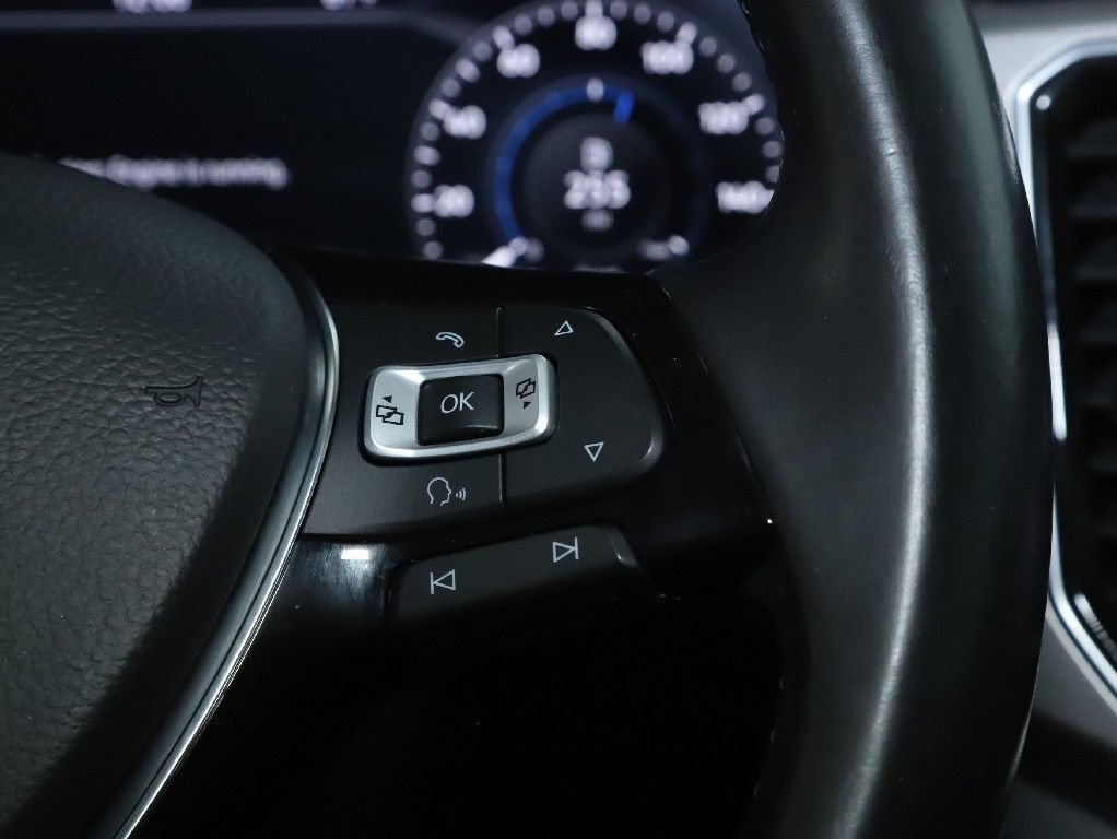 Used 2018 Volkswagen Atlas SEL Premium AWD/4WD image 25