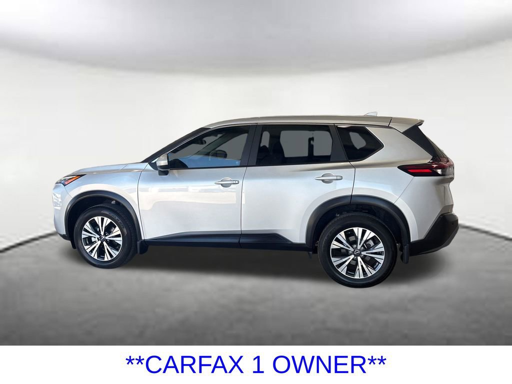 Used 2023 Nissan Rogue SV FWD image 2