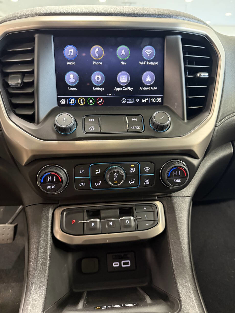 Used 2022 GMC Acadia Denali w/ Trailering Package image 11