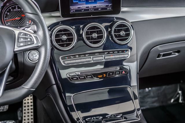 Used 2018 Mercedes-Benz GLC 43 AMG 4MATIC image 32