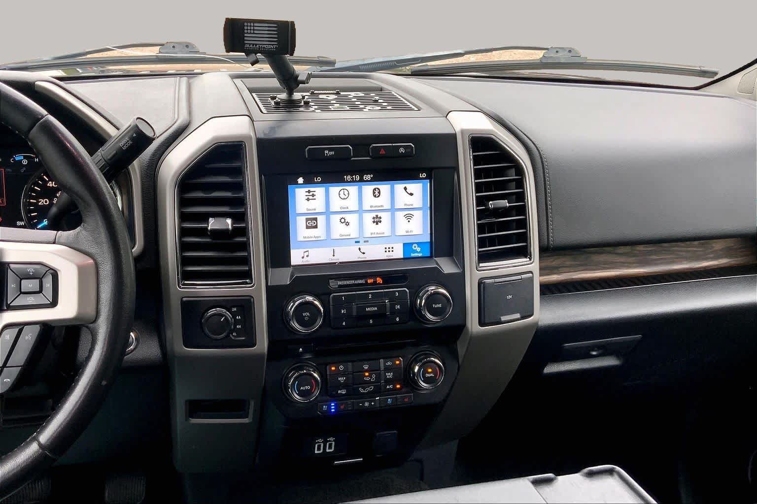 Used 2018 Ford F150 Lariat AWD/4WD image 6
