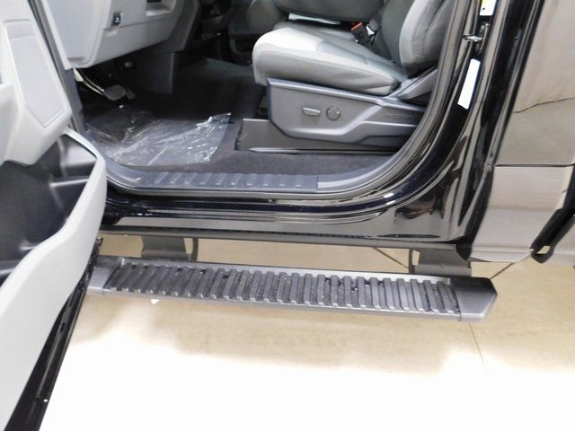 New 2026 Ford F350 XLT w/ FX4 Off-Road Package image 30