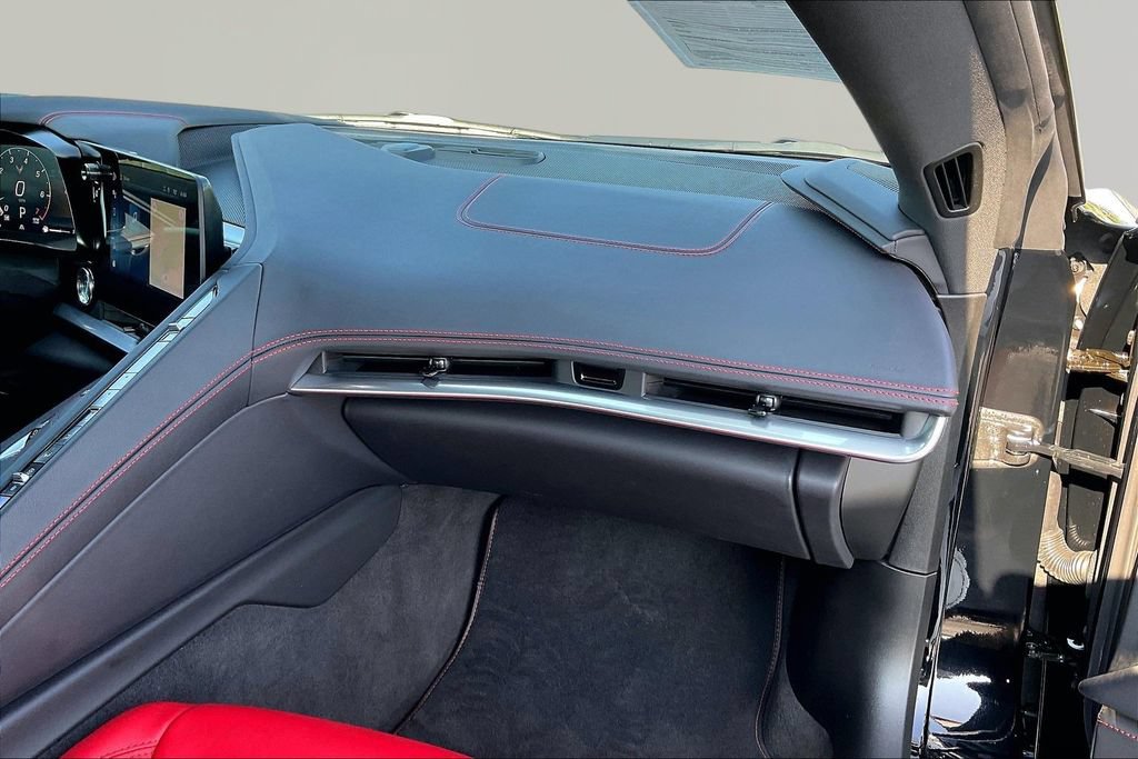 Used 2024 Chevrolet Corvette Stingray Coupe w/ 1LT RWD image 26