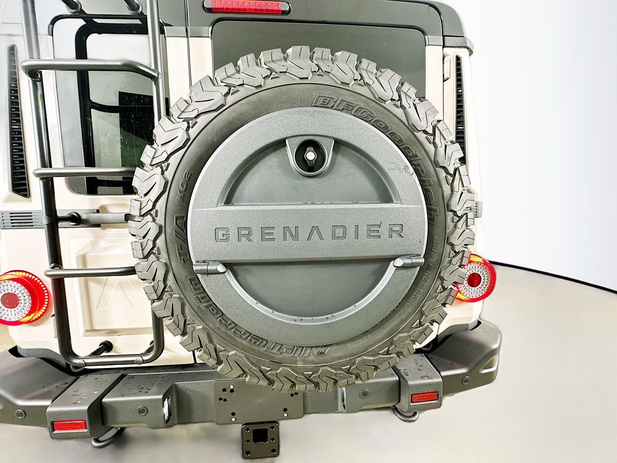 Used 2025 INEOS Grenadier AWD/4WD image 40