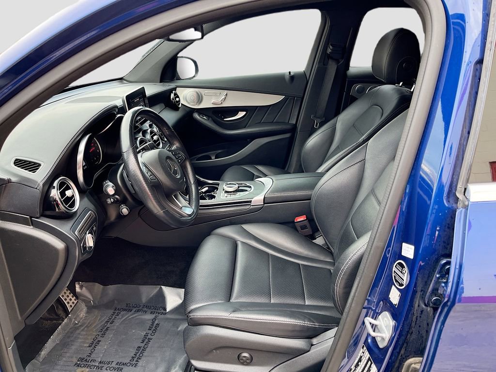 Used 2019 Mercedes-Benz GLC 300 4MATIC Coupe image 22