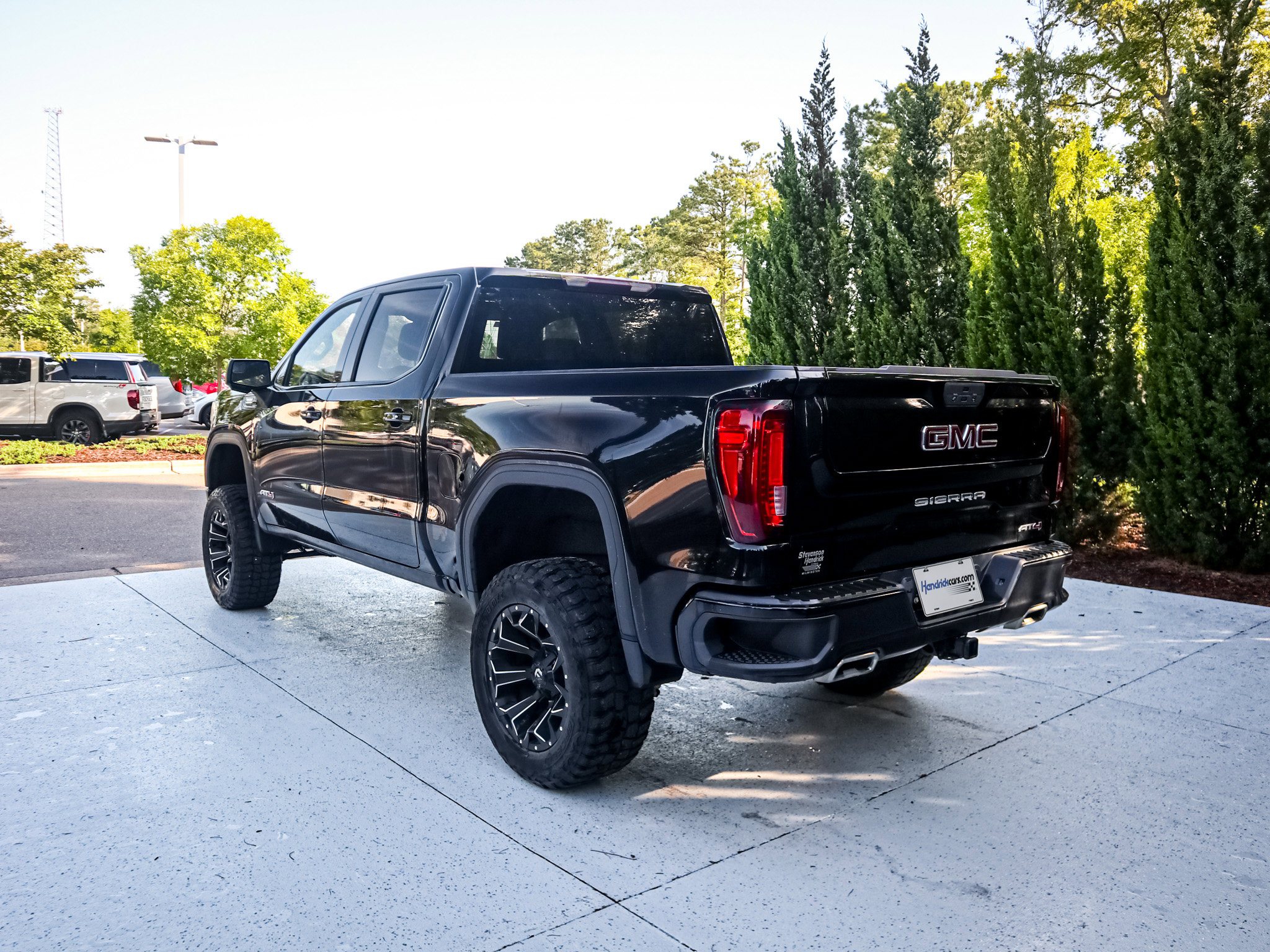 Used 2021 GMC Sierra 1500 AT4 AWD/4WD image 9