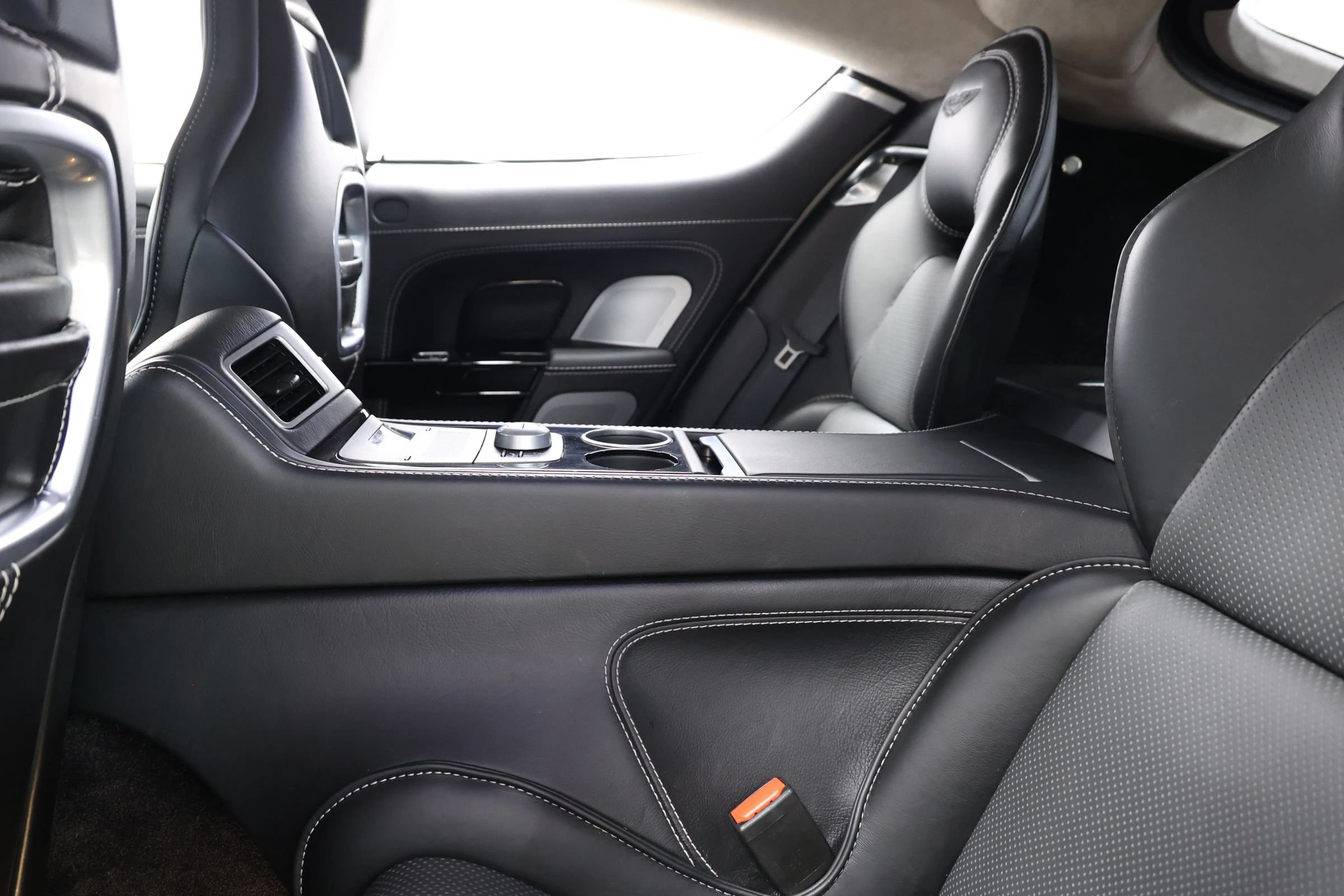 Used 2014 Aston Martin Rapide S RWD image 43