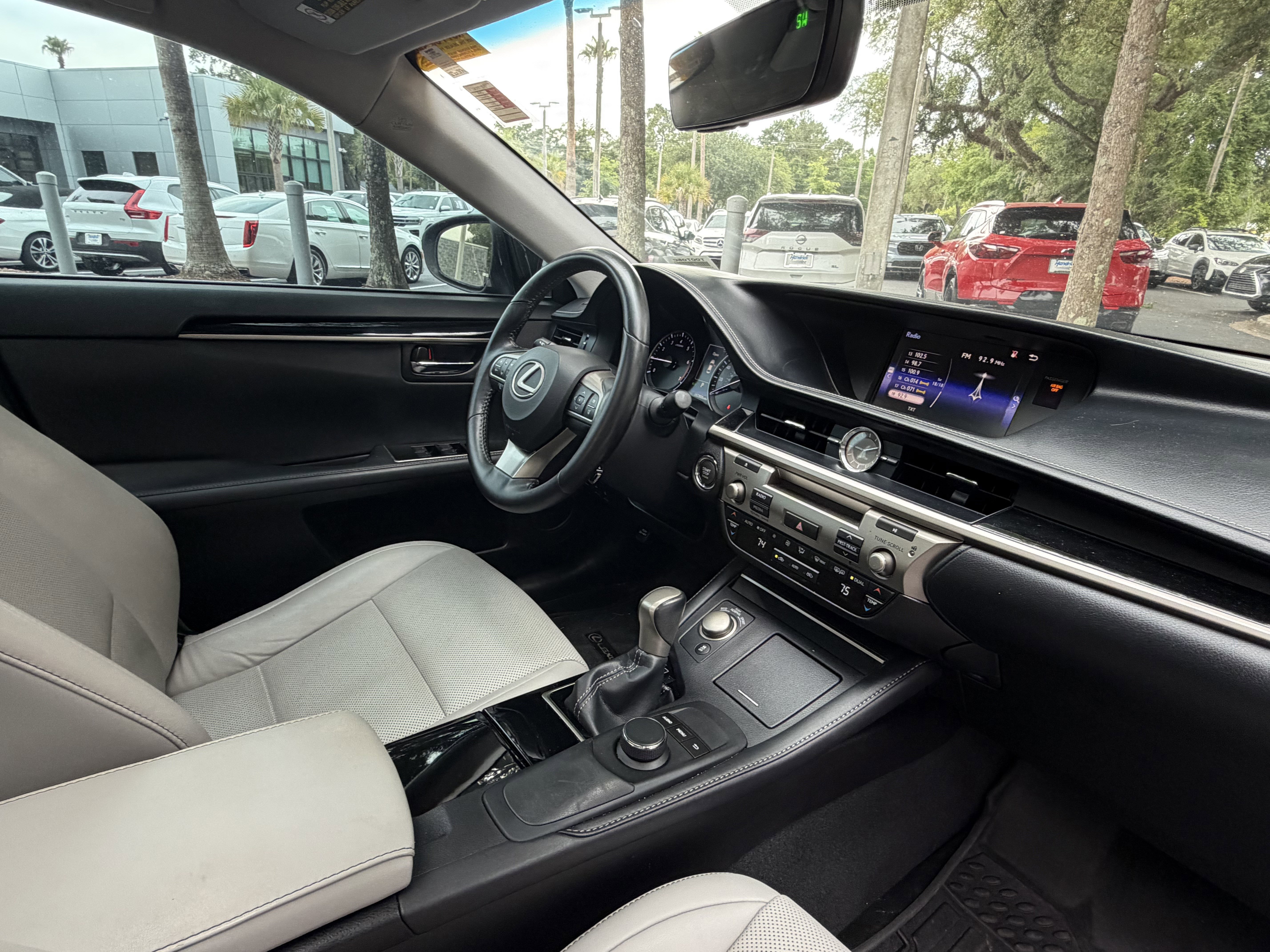 Used 2016 Lexus ES 350 FWD image 47