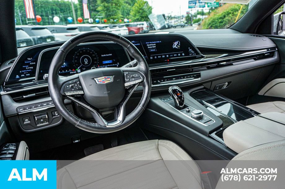 Used 2024 Cadillac Escalade Sport w/ LPO, ONYX Package AWD/4WD image 31
