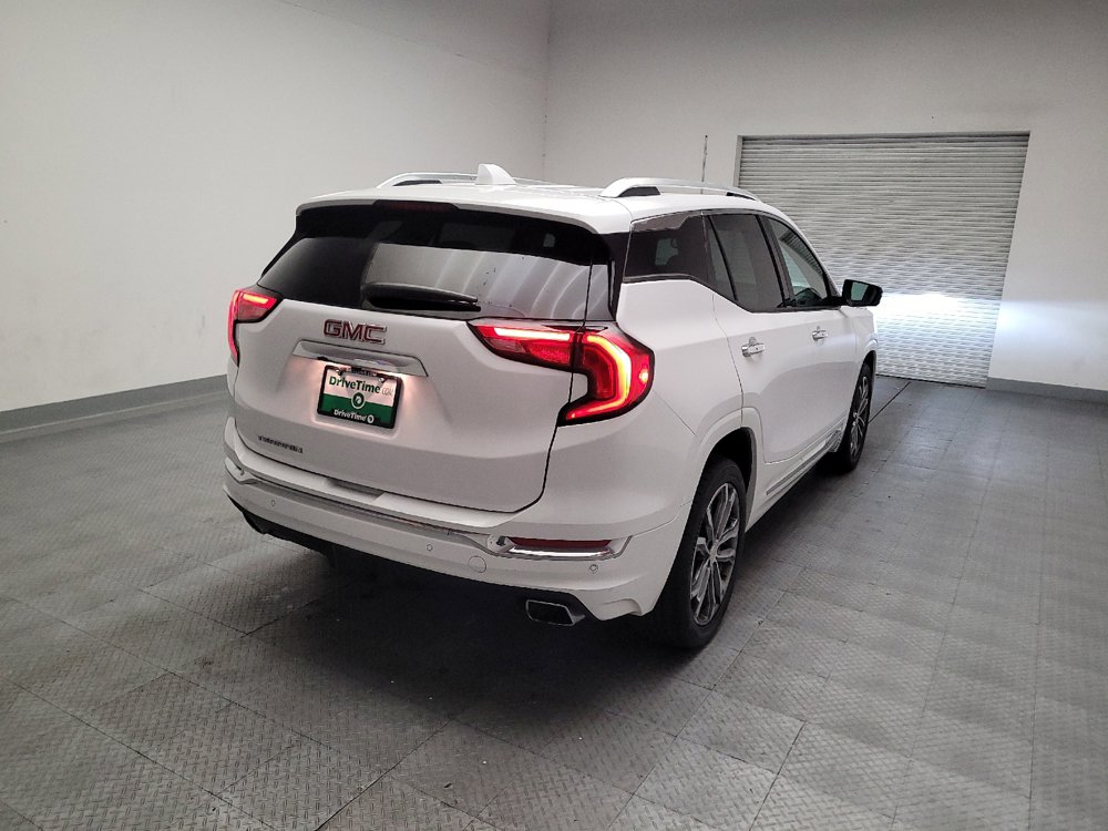 Used 2018 GMC Terrain Denali w/ Driver Alert Package II FWD image 9