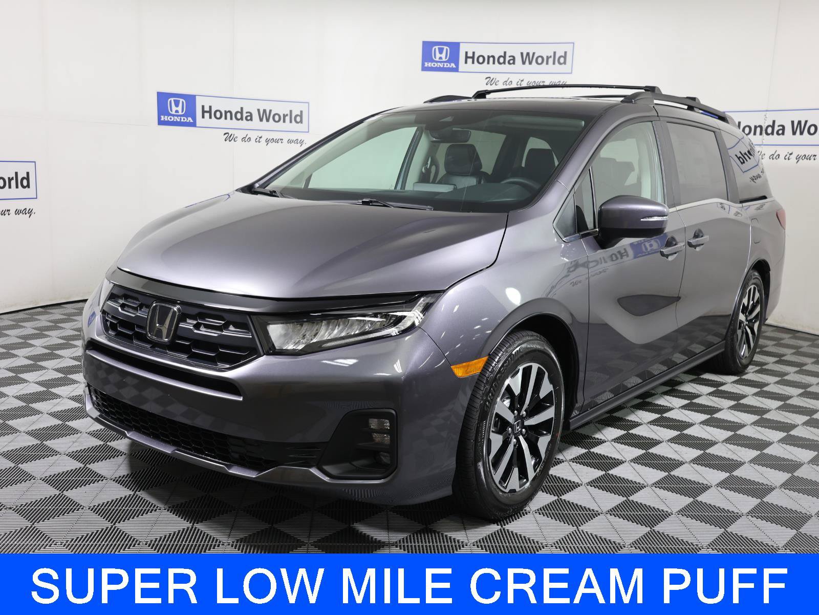 Used 2026 Honda Odyssey EX-L image 1