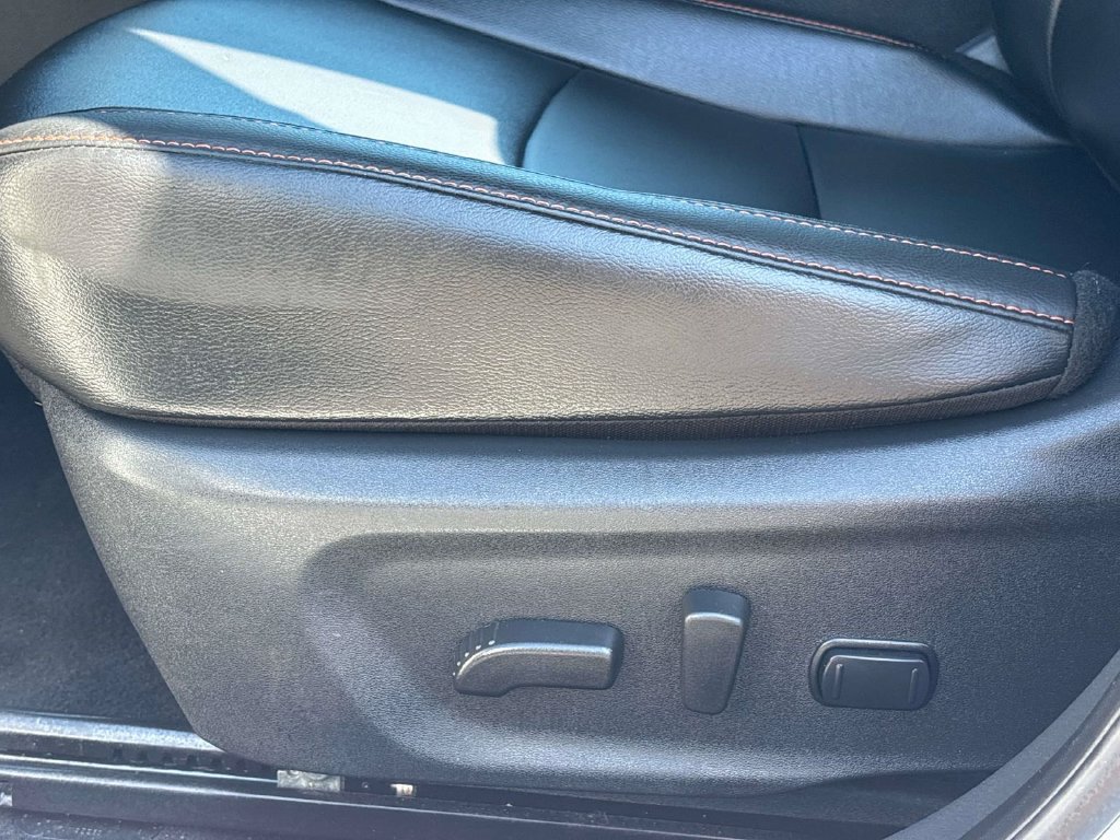 Used 2023 Nissan Sentra SR w/ SR Premium Package FWD image 30