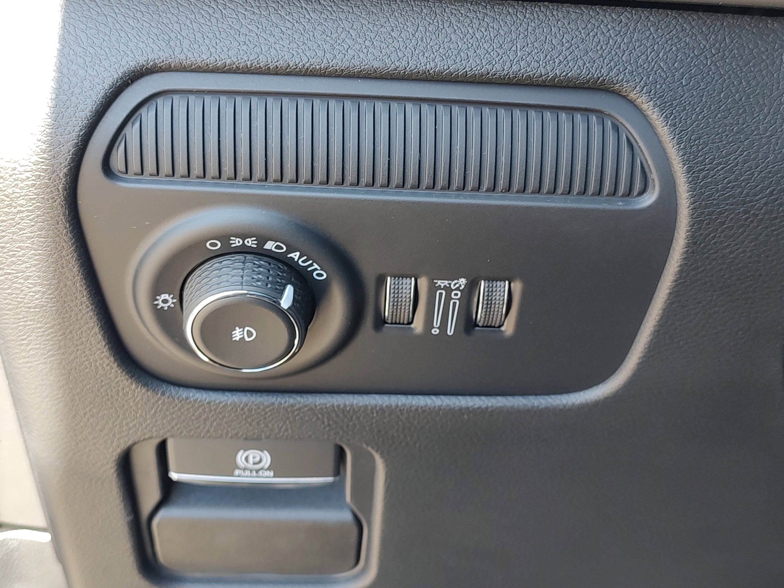 New 2025 Jeep Wagoneer 4WD image 25