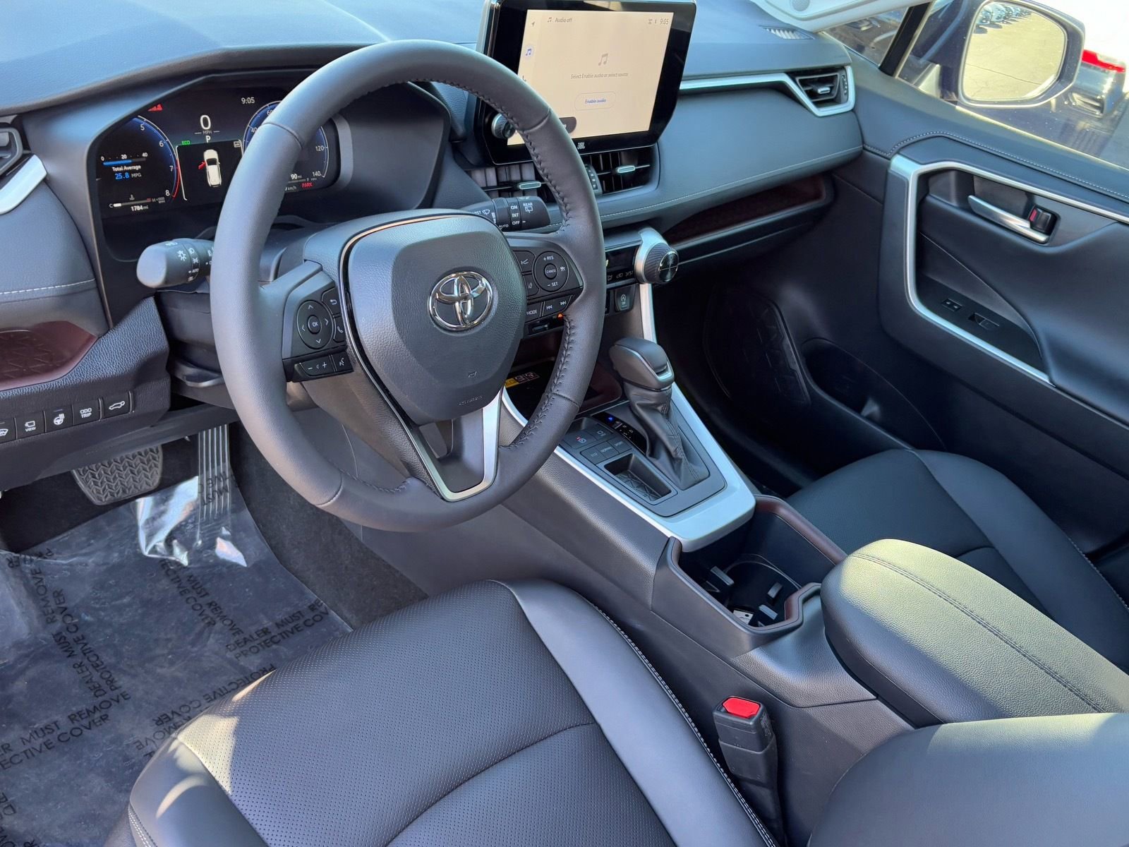 Used 2025 Toyota RAV4 Limited w/ Advanced Technology Package image 19
