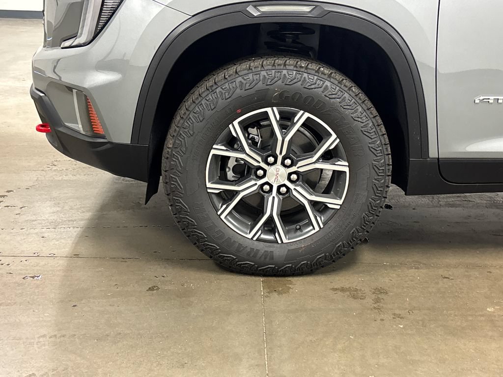 New 2026 GMC Acadia AT4 w/ Luxury Package AWD/4WD image 10