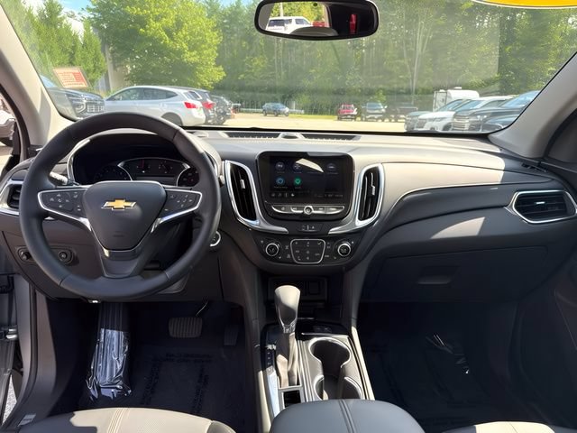 Used 2024 Chevrolet Equinox Premier AWD/4WD image 23