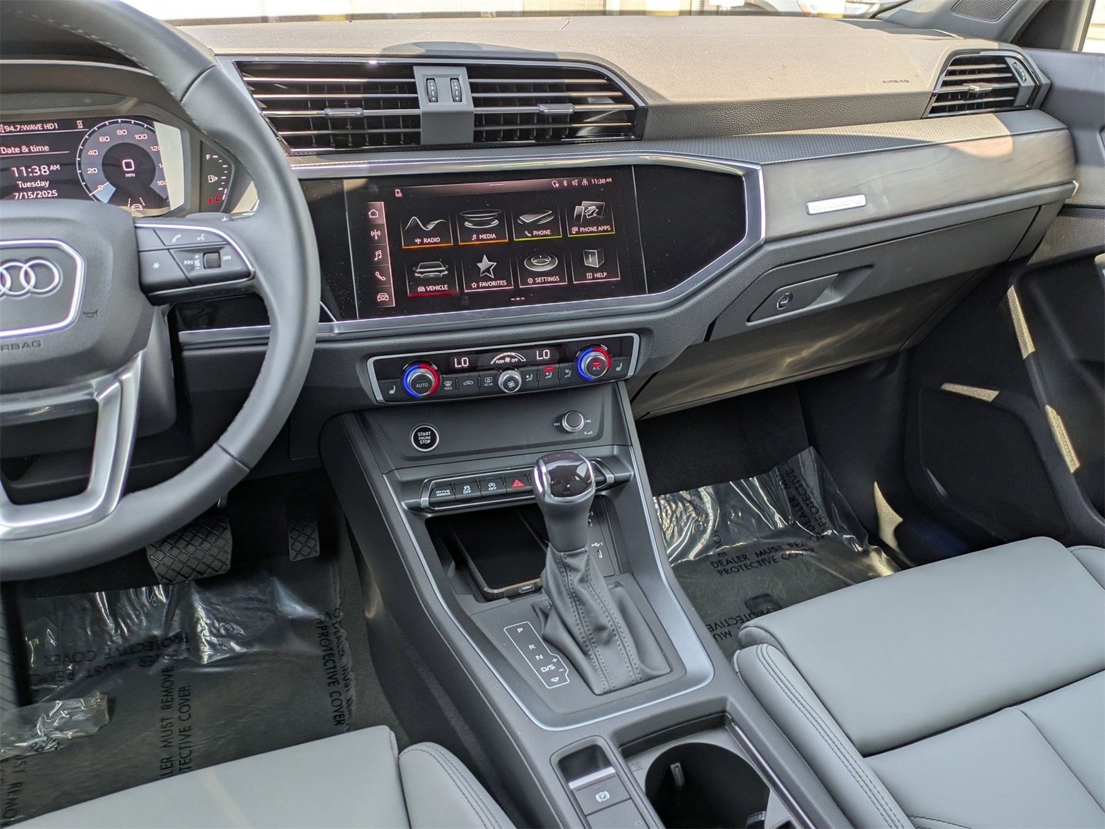 New 2025 Audi Q3 2.0T Premium image 6