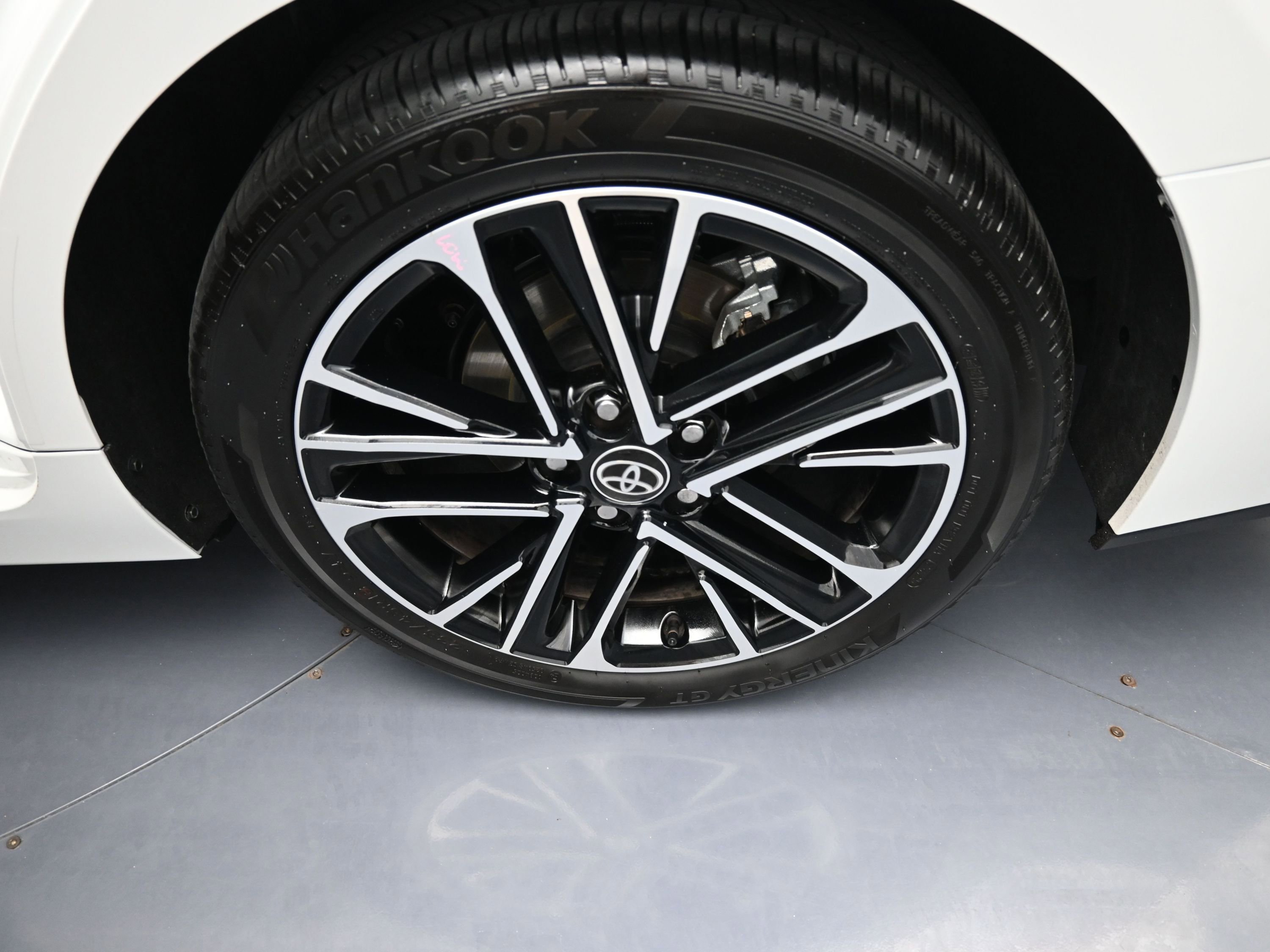 Certified 2025 Toyota Camry XLE image 22