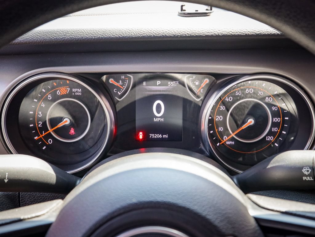 Used 2022 Jeep Wrangler Sport AWD/4WD image 18