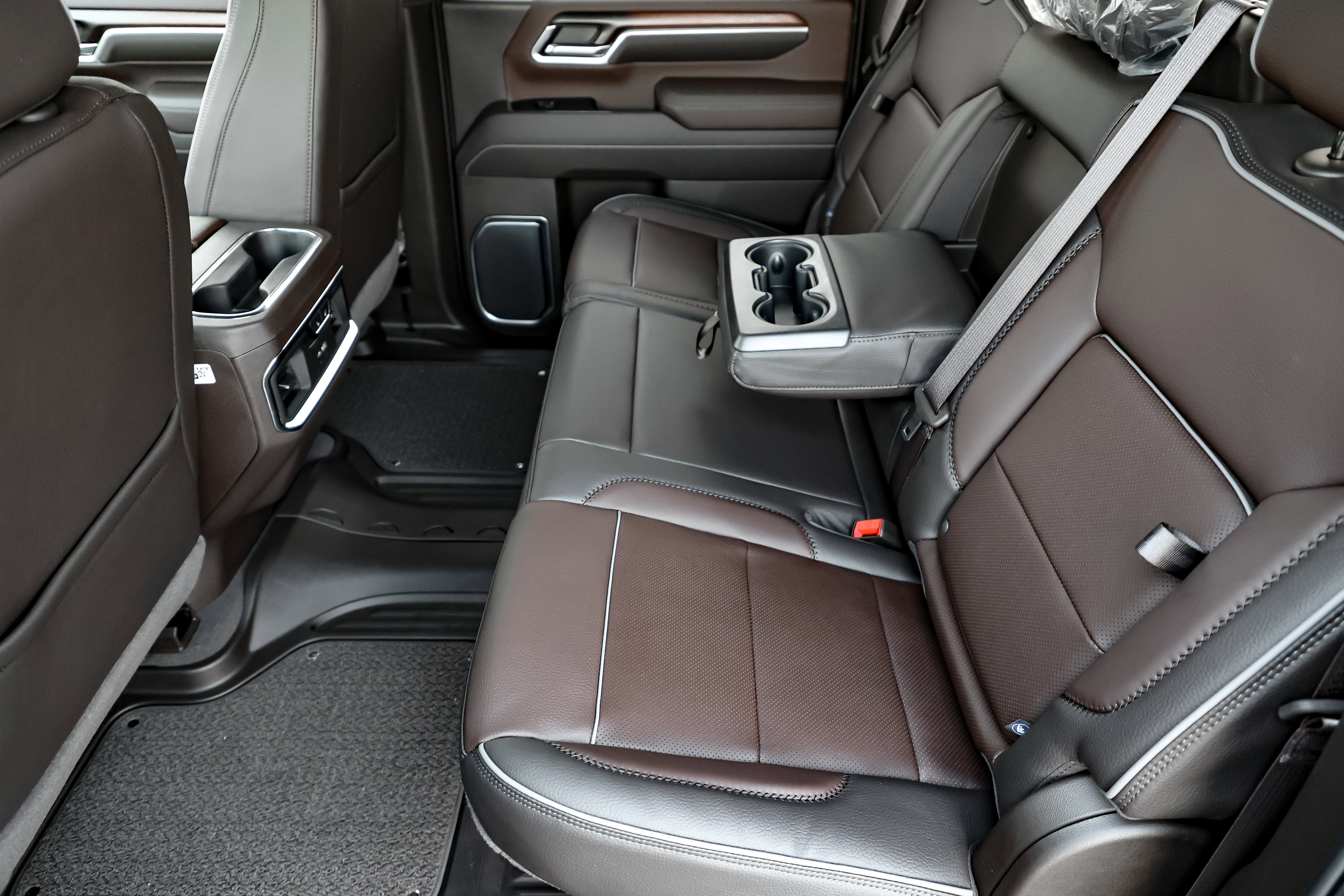 New 2026 GMC Sierra 2500 Denali w/ Denali Reserve Package image 18