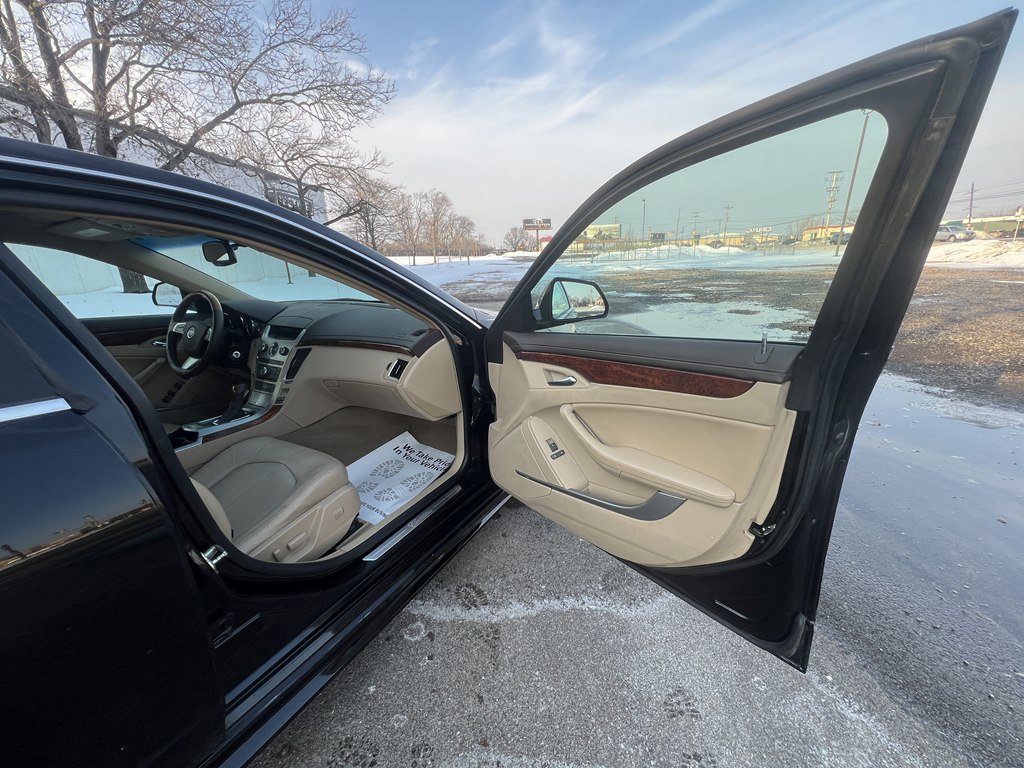 Used 2010 Cadillac CTS Luxury image 10