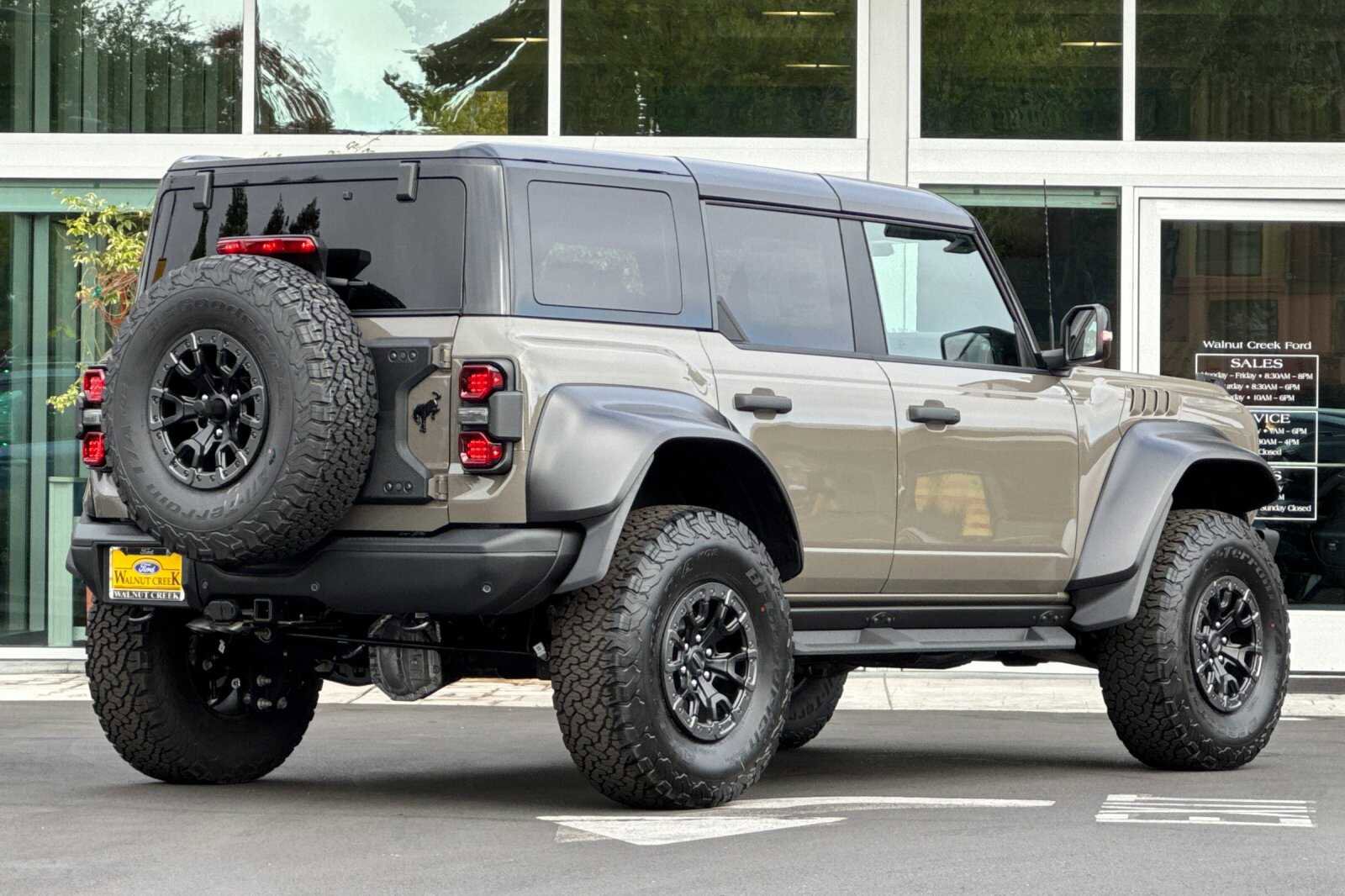 New 2025 Ford Bronco Raptor image 4