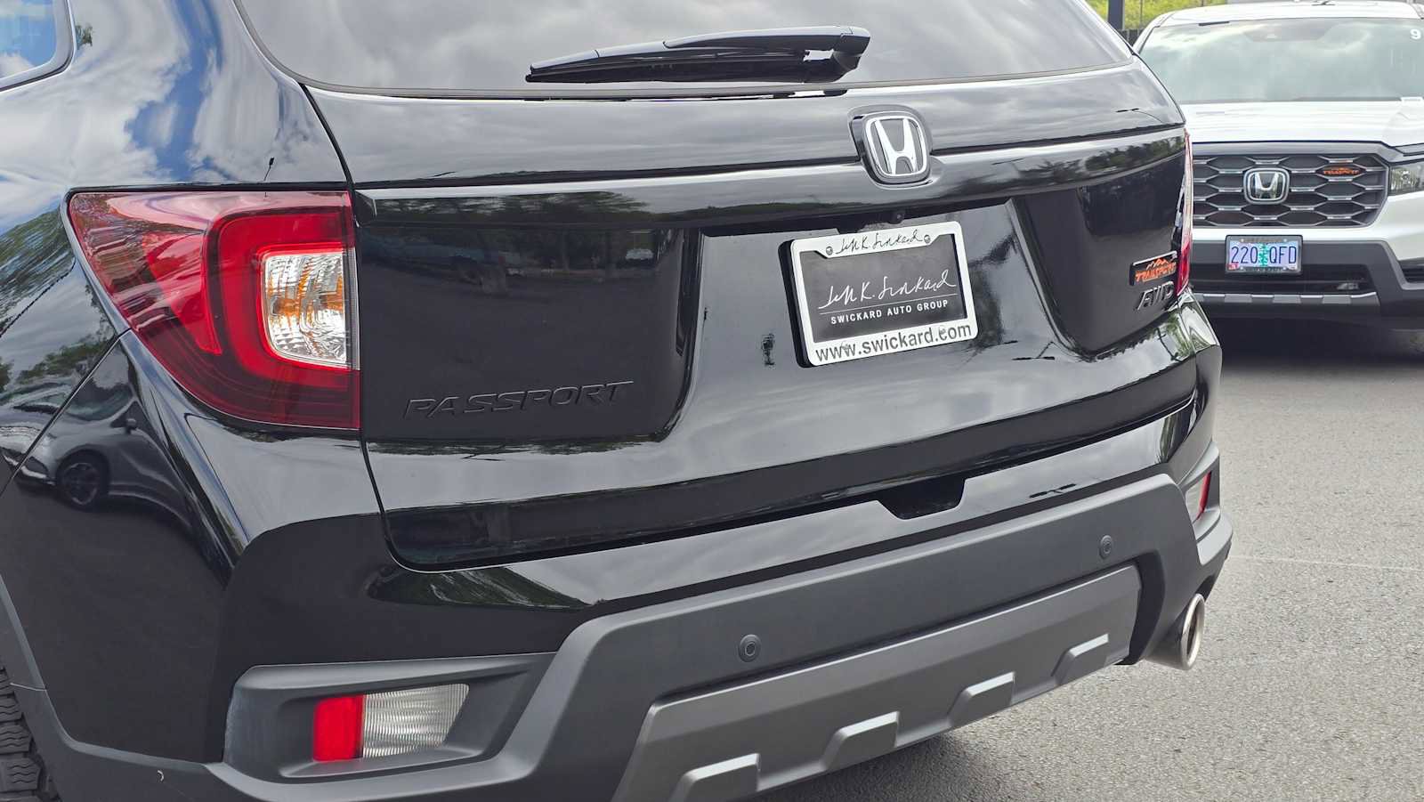 Used 2025 Honda Passport TrailSport image 13