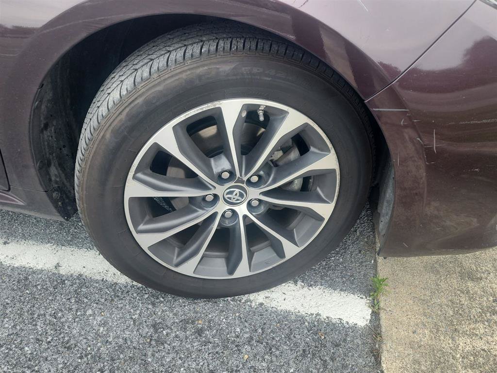 Used 2016 Toyota Avalon XLE Premium FWD image 10