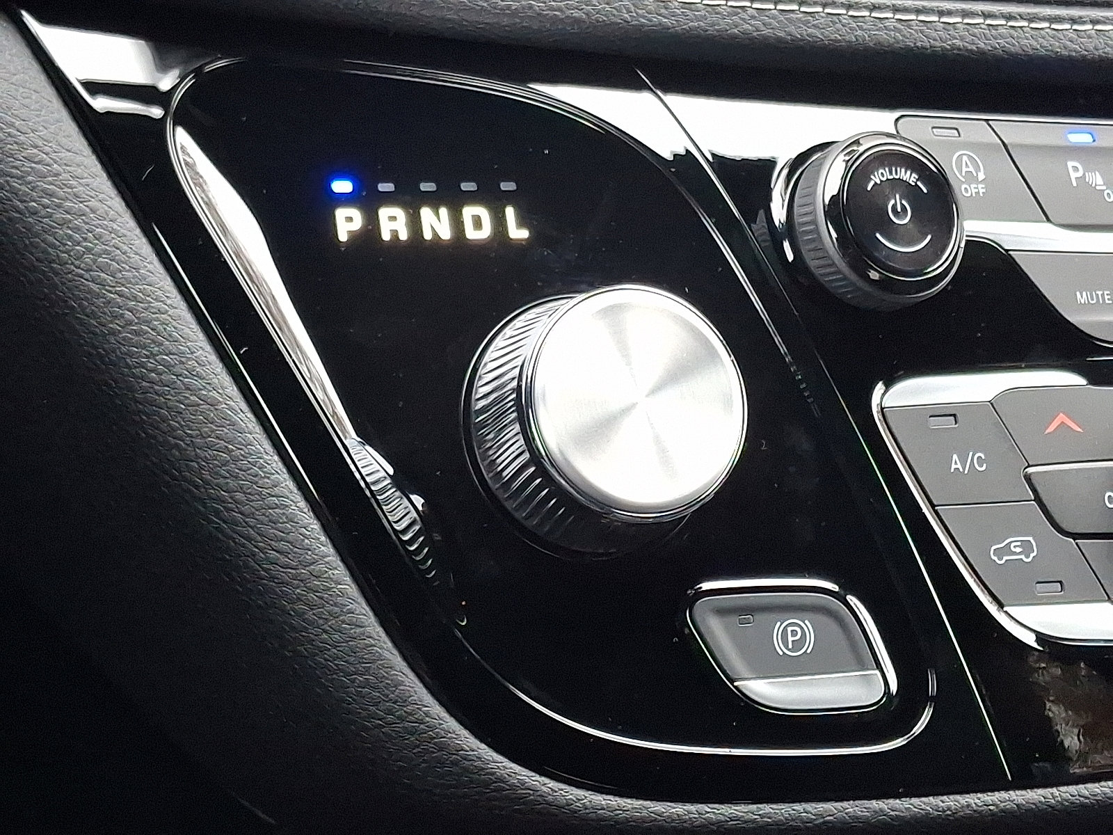 New 2026 Chrysler Pacifica Select image 12