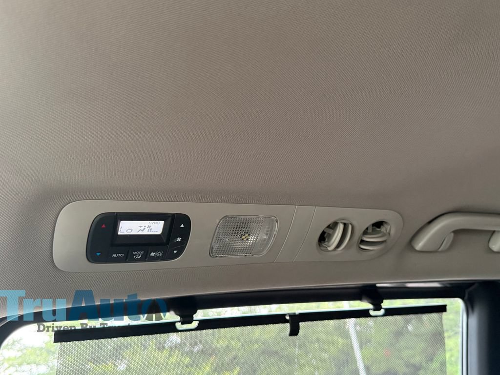 Used 2014 Honda Odyssey EX-L image 31