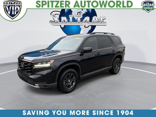 Used 2025 Honda Pilot TrailSport image 6