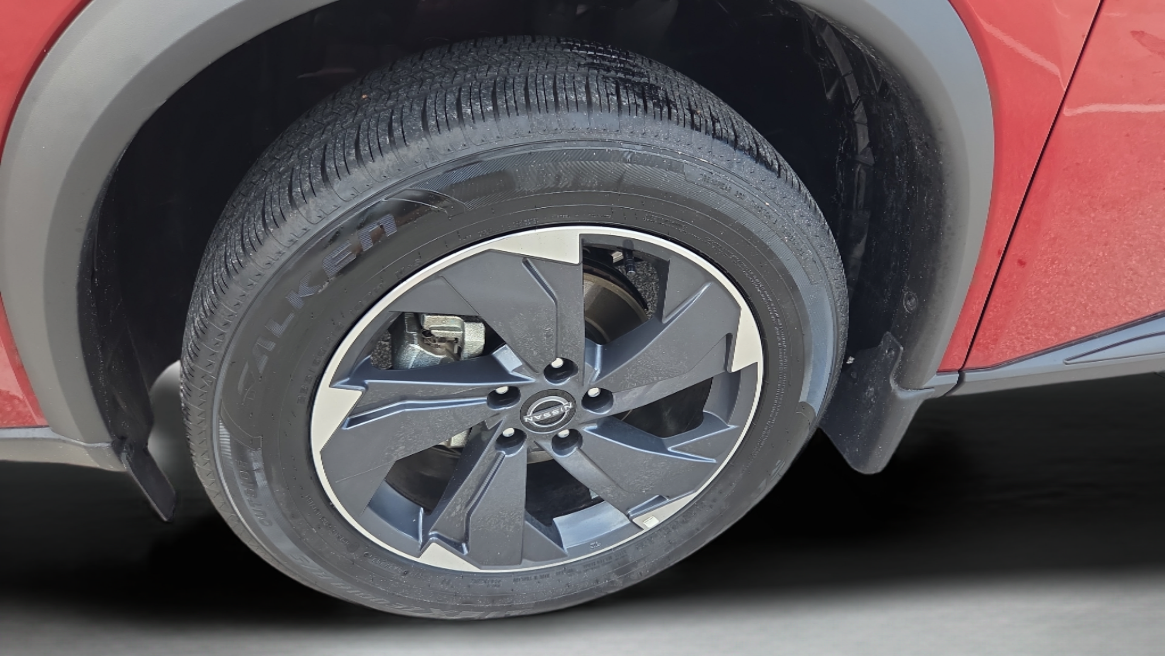Certified 2026 Nissan Rogue SV FWD image 9