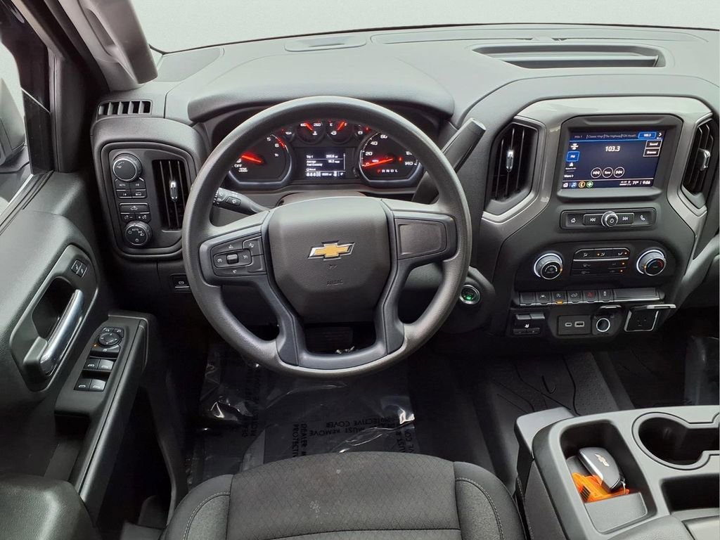 Used 2025 Chevrolet Silverado 1500 Custom AWD/4WD image 9
