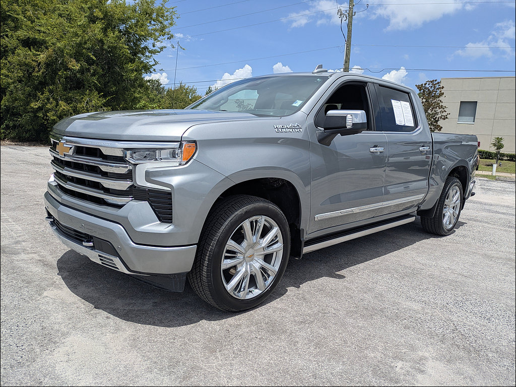 Used 2025 Chevrolet Silverado 1500 High Country AWD/4WD image 8