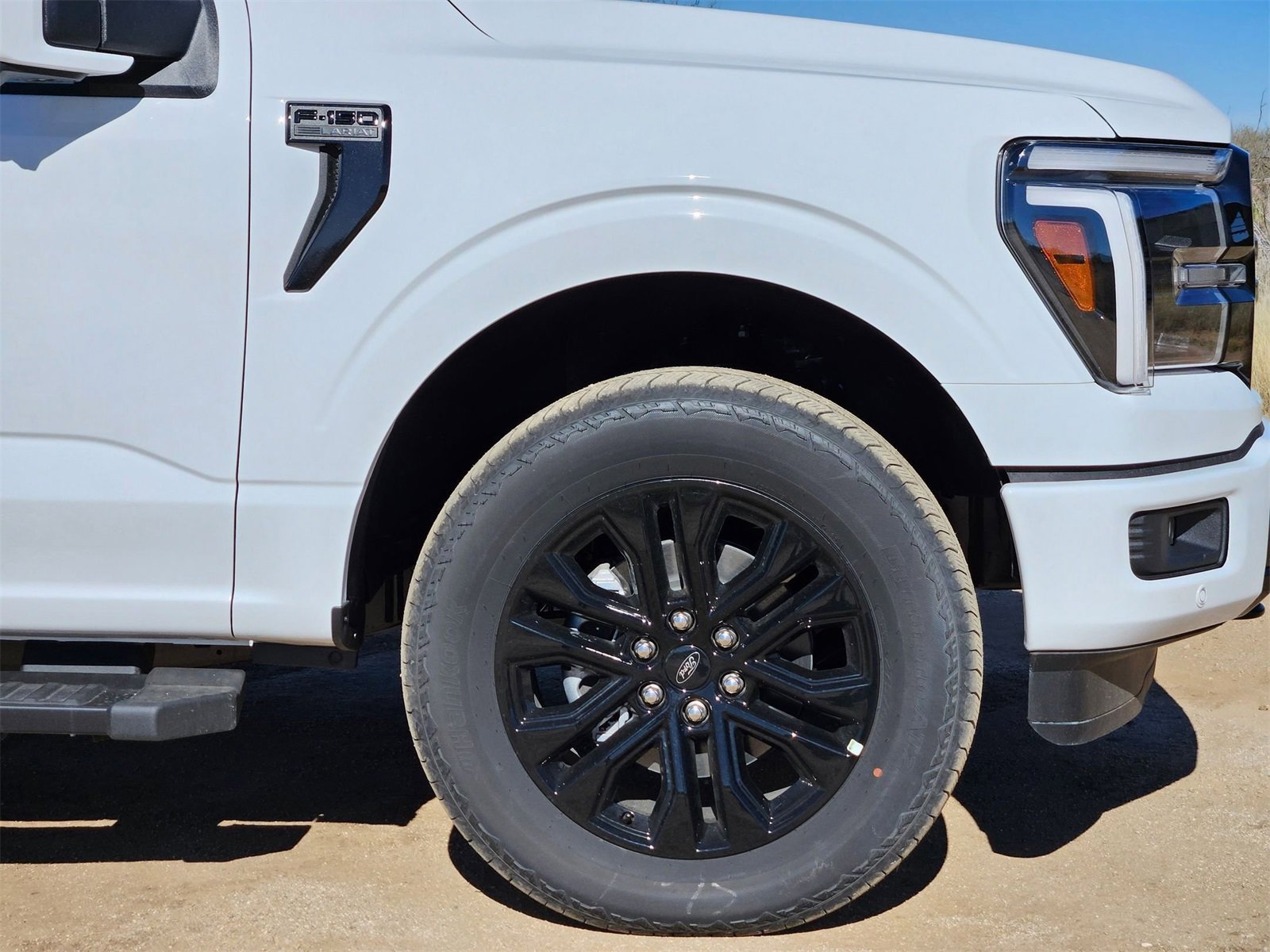 New 2025 Ford F150 Lariat w/ Equipment Group 502A High image 10