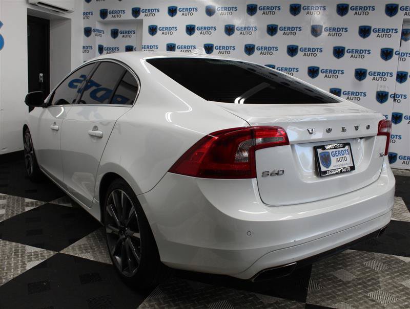Used 2015 Volvo S60 T6 Platinum FWD image 2