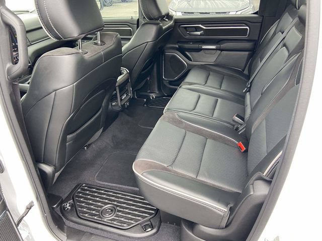 Used 2025 RAM 1500 Laramie w/ Sport Appearance Package AWD/4WD image 10