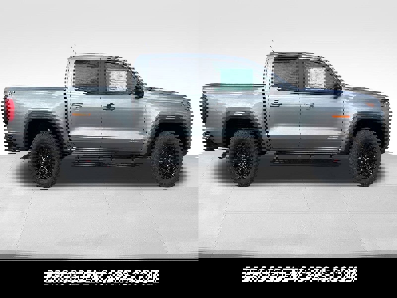 New 2026 GMC Canyon Elevation w/ Convenience Package image 3